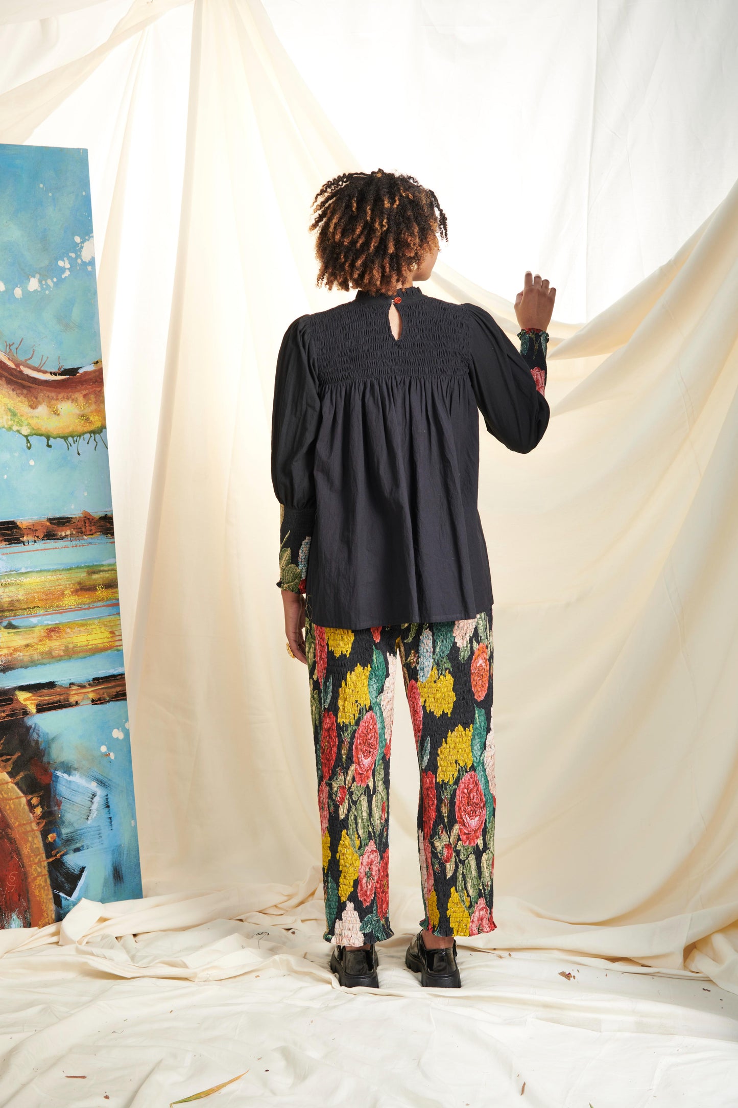 Black big rose shirring co-ord set